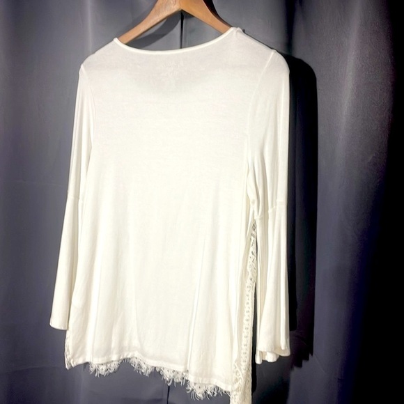 Chico's White Knit Top with a lace overlay - Picture 5 of 6